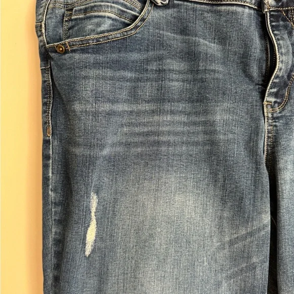 Plus Size Jeans 22W Democracy Blue Distressed Straight Leg Cropped Curvy Jeans - Picture 3 of 6